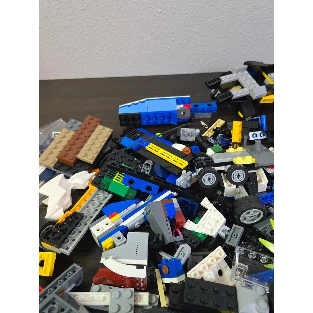 Lego Bulk Lot Mixed Bricks Pieces Batman Jurassic World City Assorted Colors - Picture 4 of 4